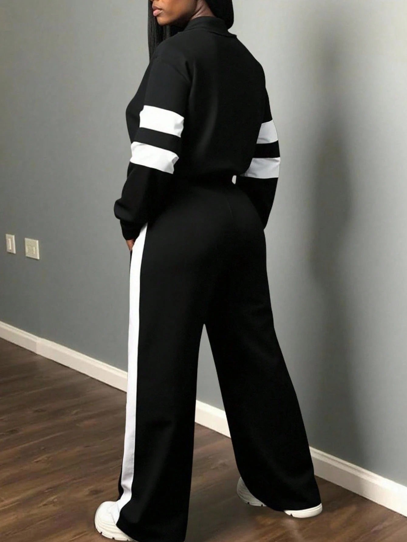 Colorblock Zip-Up Two-Piece Set – Women’s Plus Size Sporty Lounge Outfit | ARINZE Fashion